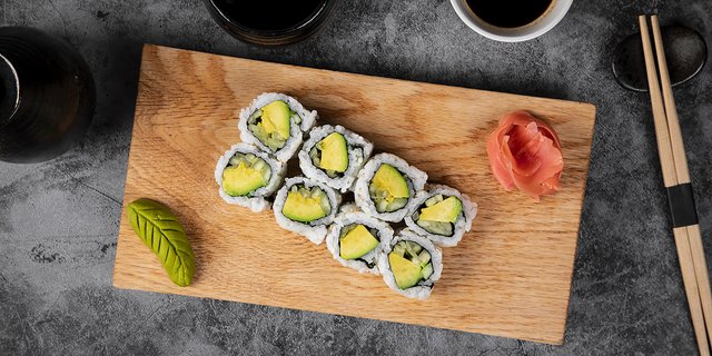 Avocado Cucumber Roll