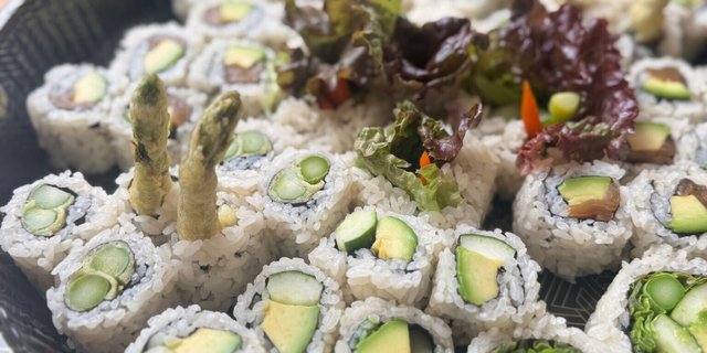 Vegetable Roll Platter