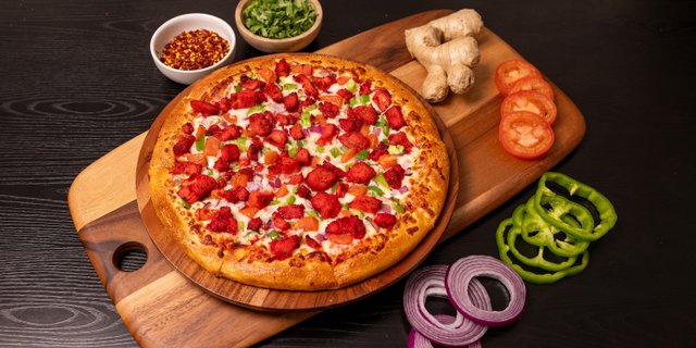 Tandoori Chicken Pizza