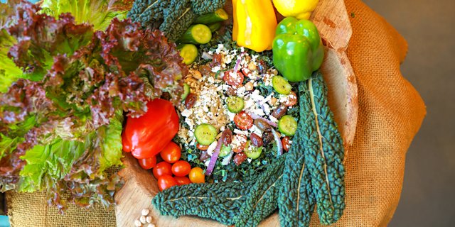 Vegetarian Greek Orzo Salad