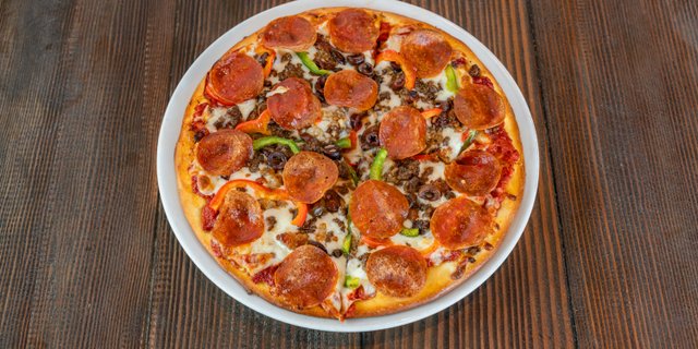 Carne Pizza