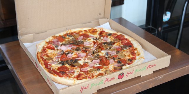 Rush Street Thin-Crust Pizza