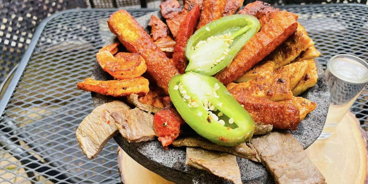 El Guajillo Mexican Grill