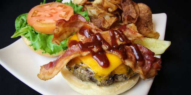 The Smokin Joe BBQ Burger