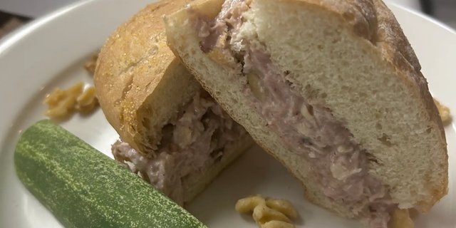 Chicken Cranberry Walnut Sandwich