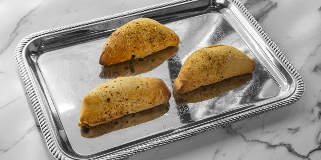 Mango Habanero Empanada Tray