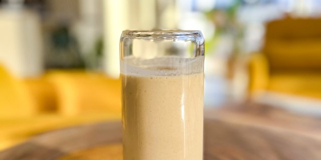 Peanut Butter-Banana Flax Smoothie