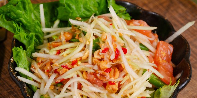 Papaya Salad Tray