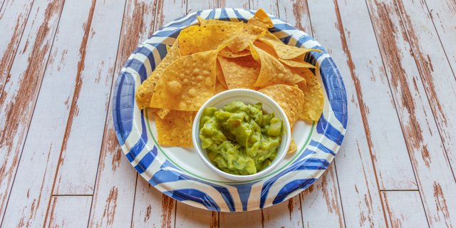 Chips & Guacamole
