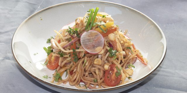 Papaya Peanut Kachumber Salad