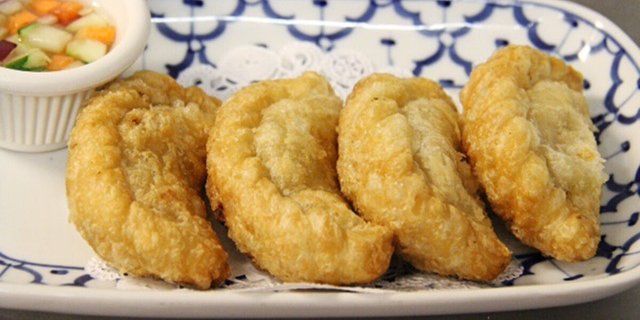 Chicken Curry Puffs