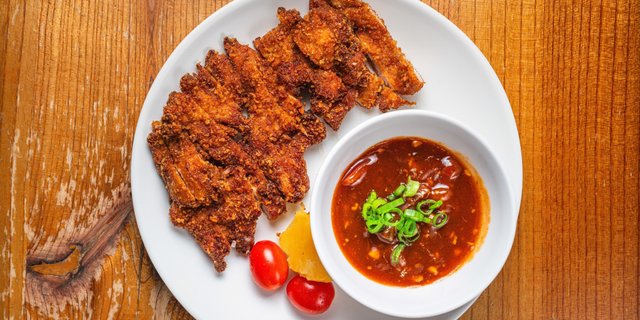 Hainanese Pork Chop Rice