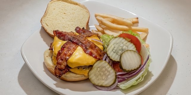 Double Bacon Cheeseburger