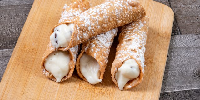 Cannoli