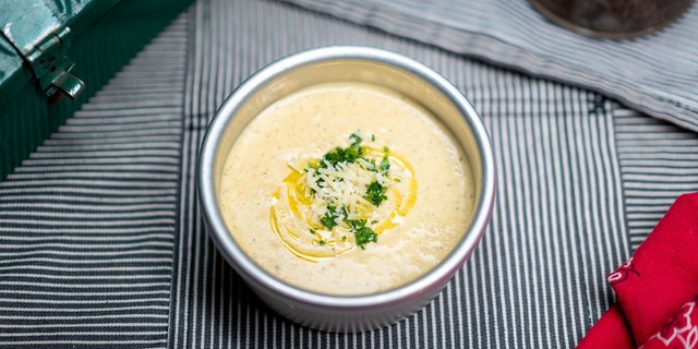 Vegetarian Broccoli White Cheddar Soup