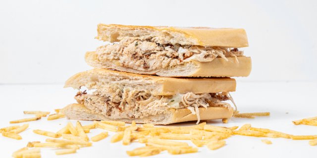 Pan con Vaca Frita de Pollo