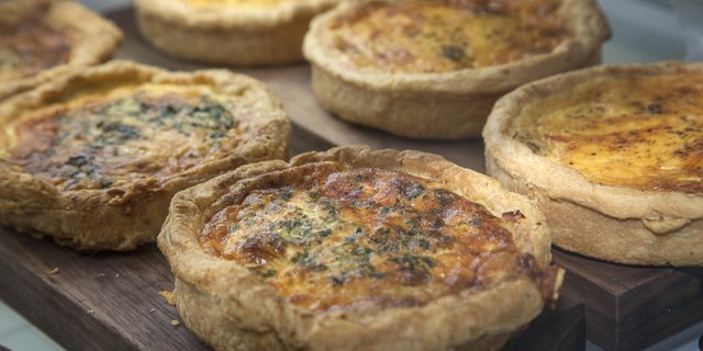 Quiche w/ Leeks & Gruyère