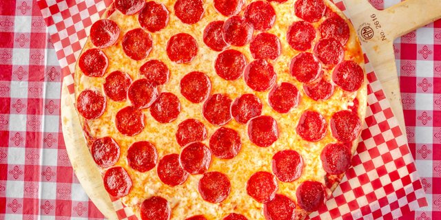 Cheesy Pepperoni Pizza