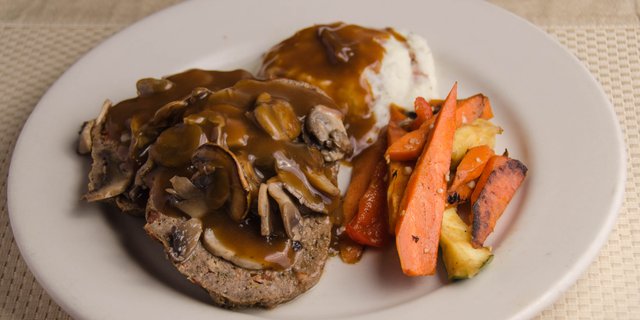 Meatloaf & Mashed Potatoes