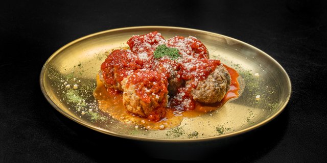 Meatballs & Sauce
