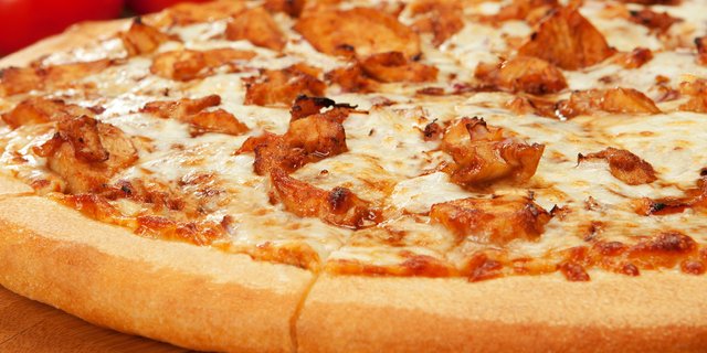 Gluten-Free BBQ Chicken Pizza