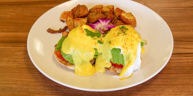 California Eggs Benedict
