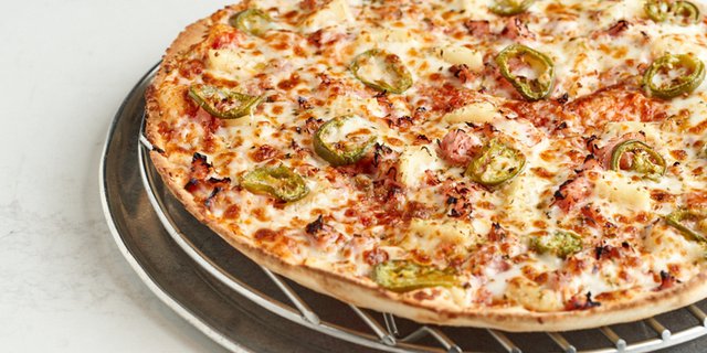 Gluten-Free Hawaiian Hottie Pizza