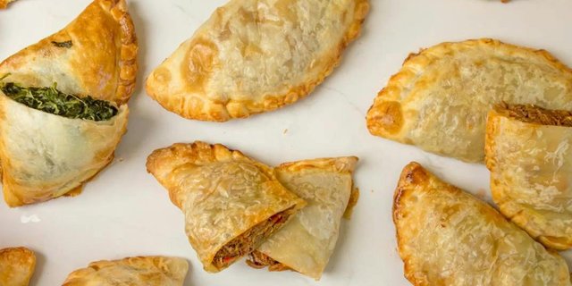 Mini Spinach Empanadas