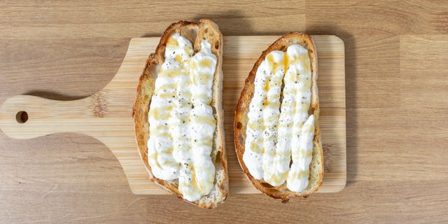 Bruschetta Ricotta & Honey