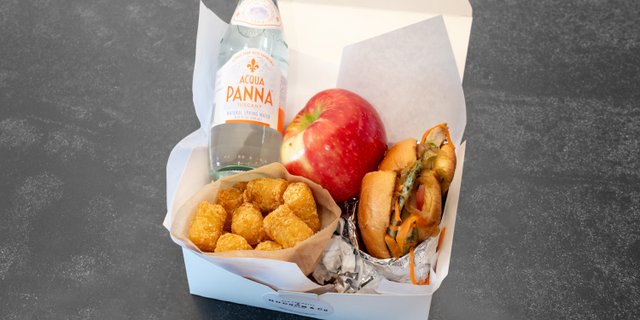 Pesto Marinated Chicken Sandwich Boxed Lunch