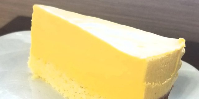 Mango Mousse Cake