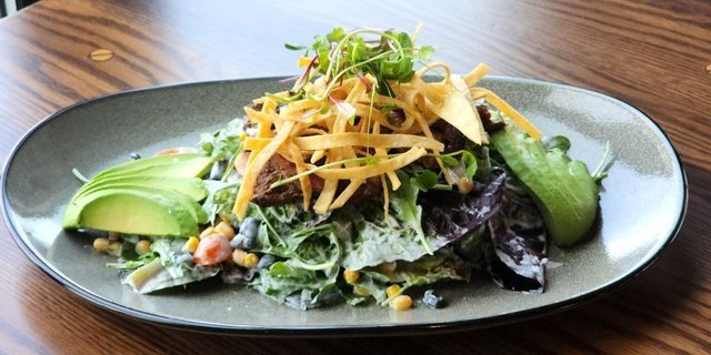 Steak & Avocado Salad