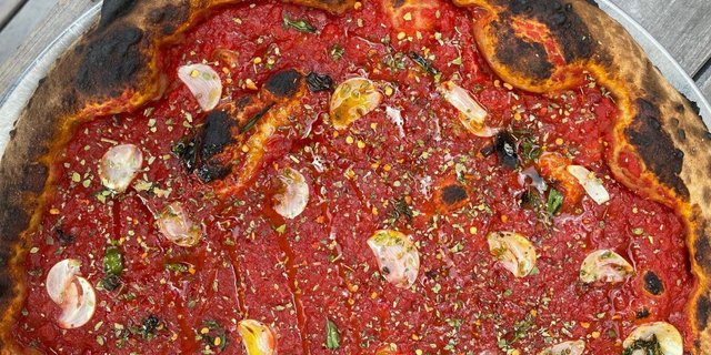 16" Red Pizza