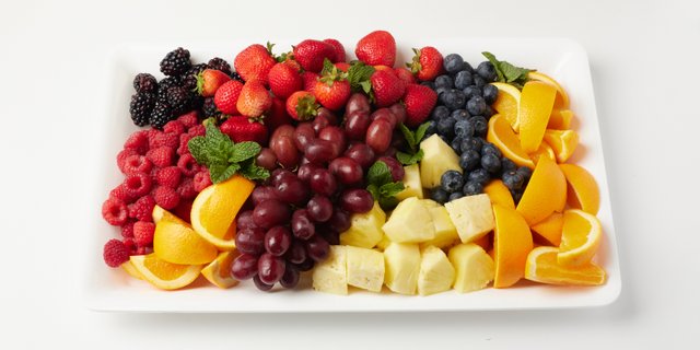 Bakey's Fruit Platter