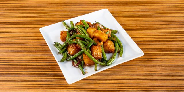 Dry Braised Green Beans w/ Chili Potato