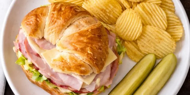 Old Hickory Sandwich