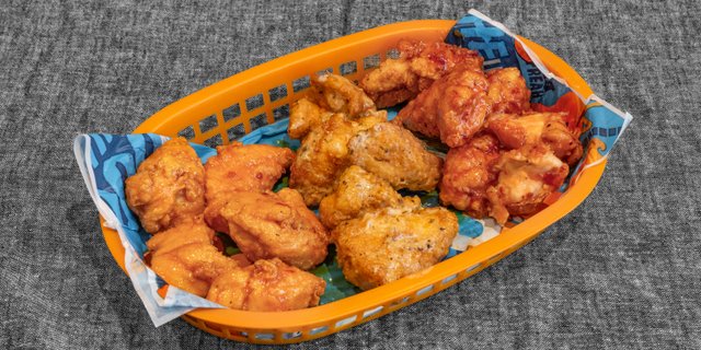 10 Boneless Wings Tray