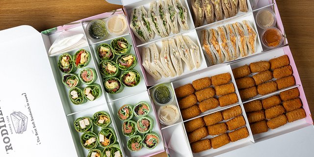 Little Finger Party Package