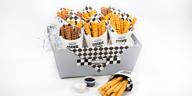 Cookie Fries Festive Silver Basket