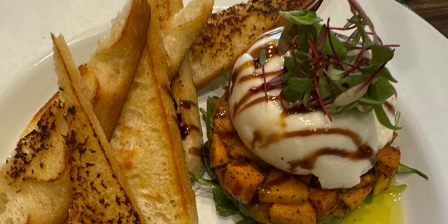 Mediterranian Garden Burrata