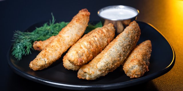 Fried Pickles Tray