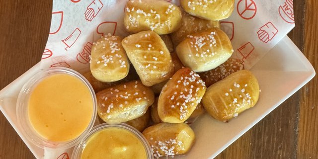 Pretzel Bites