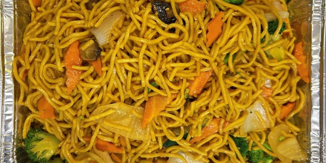 Vegetable Lo Mein