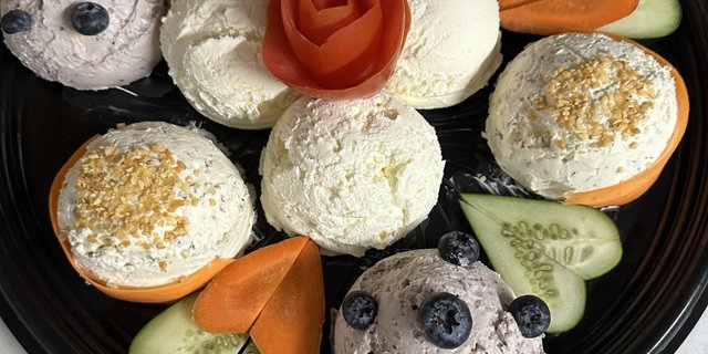 Bagel & Cream Cheese Platter