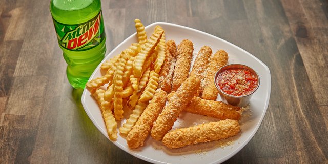 Mozzarella Sticks Boxed Lunch