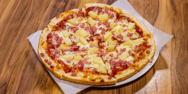 Hawaiian Pizza