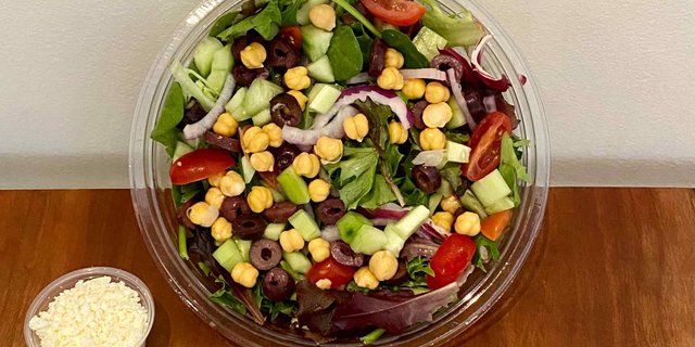Large Mediterranean Salad