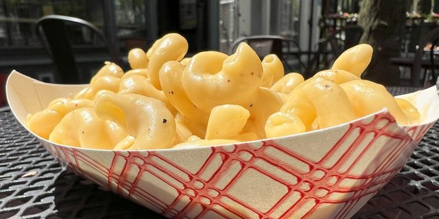 Half-Tray Mac & Cheese