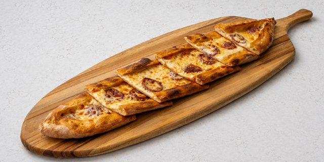 Sucuk & Cheese Pide
