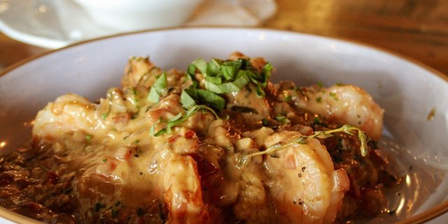 Signature Shrimp & Grits